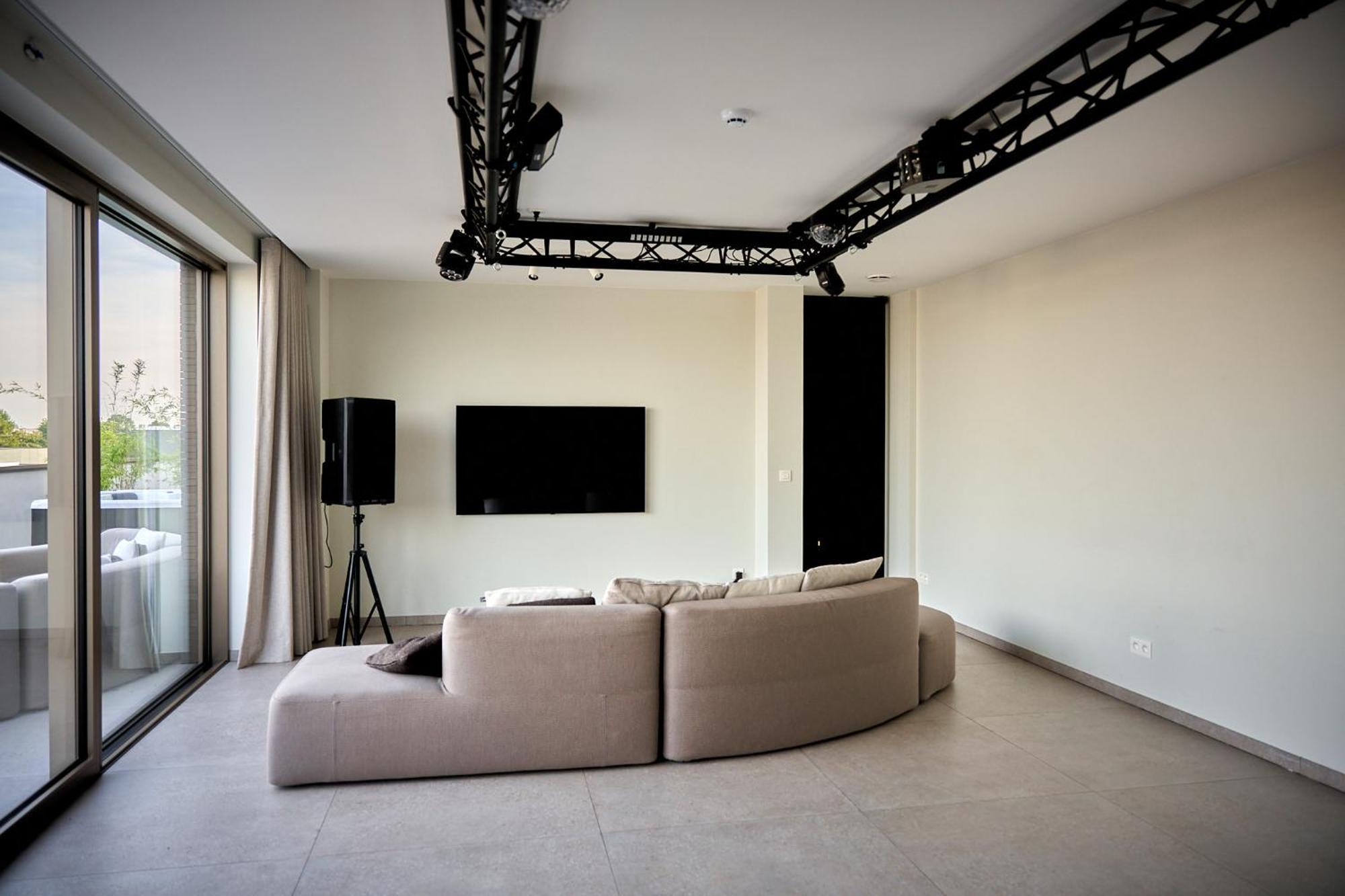 Ferienwohnung Kaoz Highstreet The Luxury Loft Hoogstraten Exterior foto