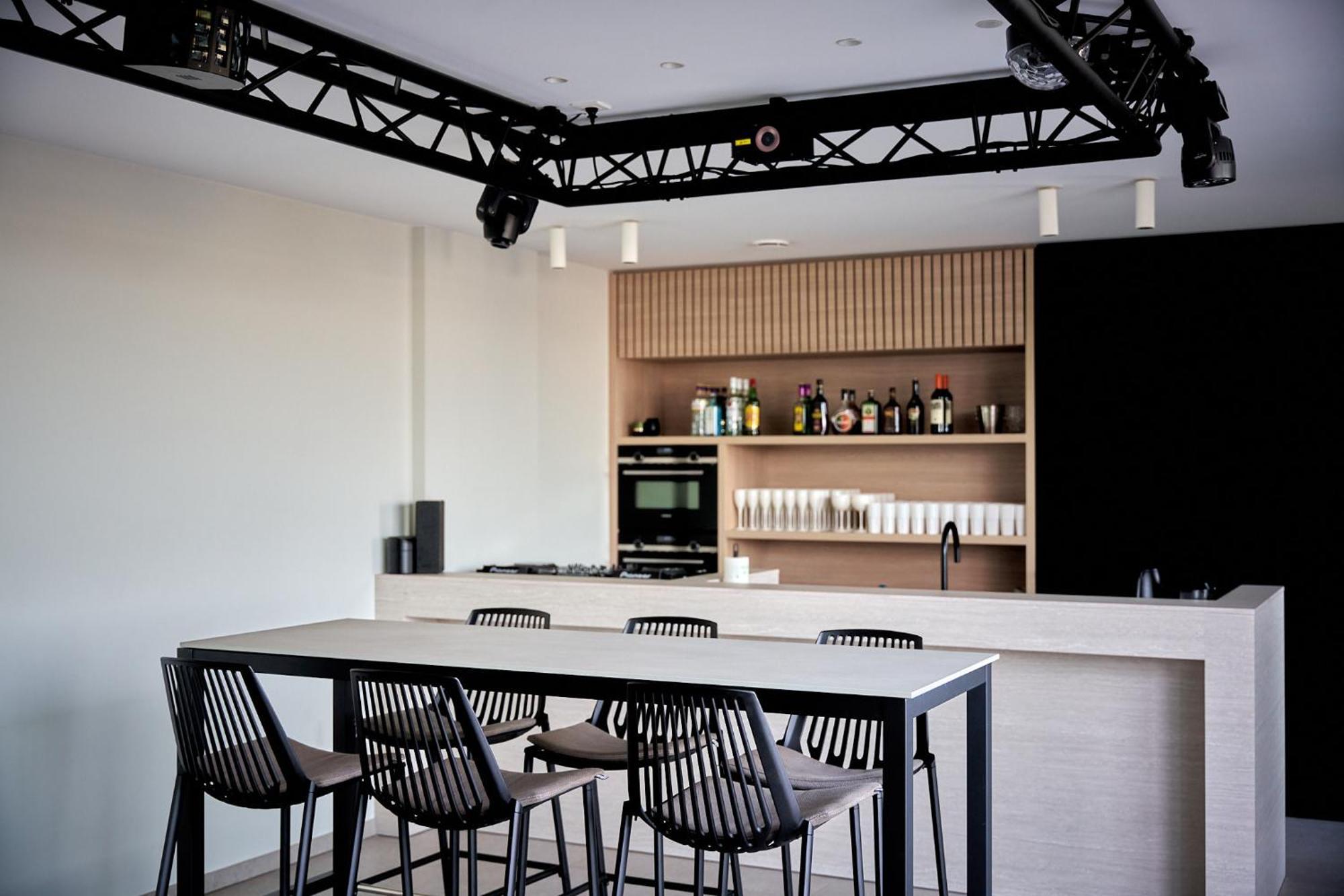 Ferienwohnung Kaoz Highstreet The Luxury Loft Hoogstraten Exterior foto